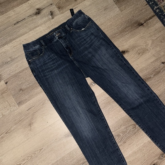 WHBM ANKLE JEANS - Picture 2 of 6